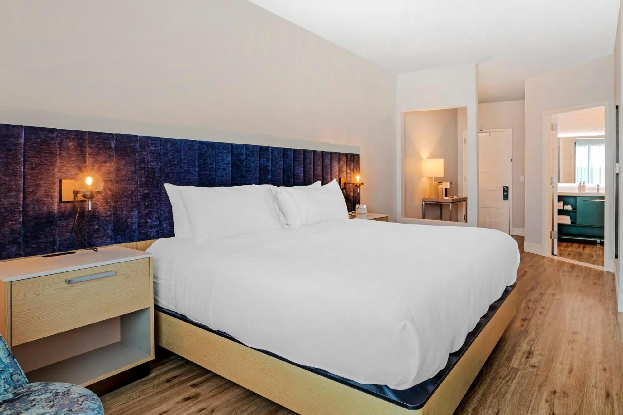 Even Hotel Waco - University Area By Ihg Exterior photo